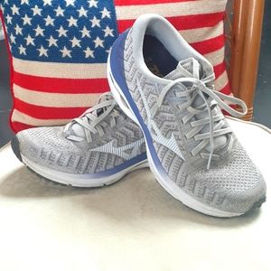 Wave Rider 24 Wave Knit | 8.5 | Lunar Rock - White